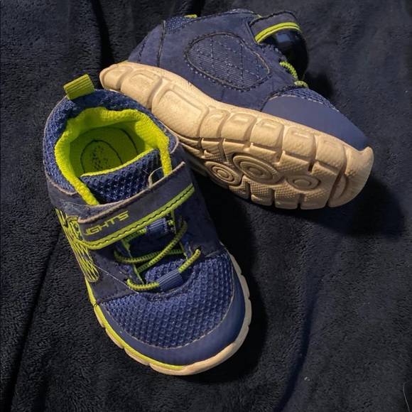 Toddler Shoe Lot with 7 pairs - Picture 4 of 8